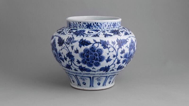 Peony jar made €240,000 at Adam’s Asian art sale