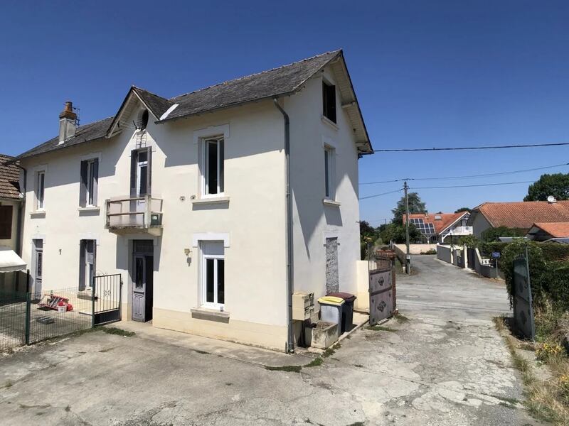 Five apartments in one house in Tarbes