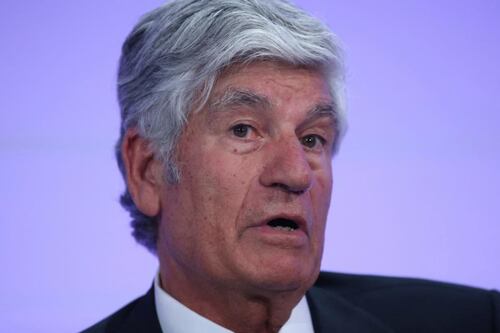 Publicis warns on meeting sales growth target