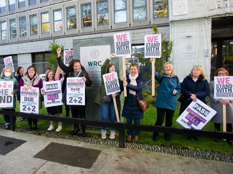 'One of the posher picket lines' is covered in John Lee's lean, raw 406 Days