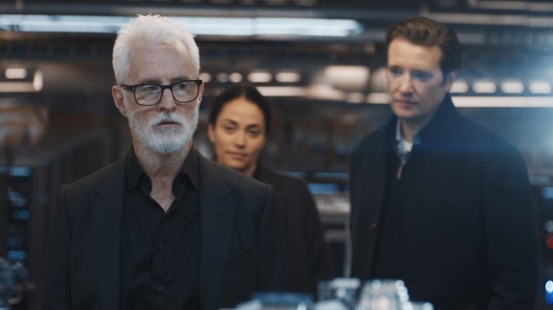 NEXT: L-R: John Slattery, Fernanda Andrade and Jason Butler Harner in the “File #1” season premiere episode of NEXT airing Tuesday, Oct. 6 (9:00-10:00 PM ET/PT) on FOX. © 2020 FOX MEDIA LLC. Cr: Ed Araquel/FOX. Cr: FOX.