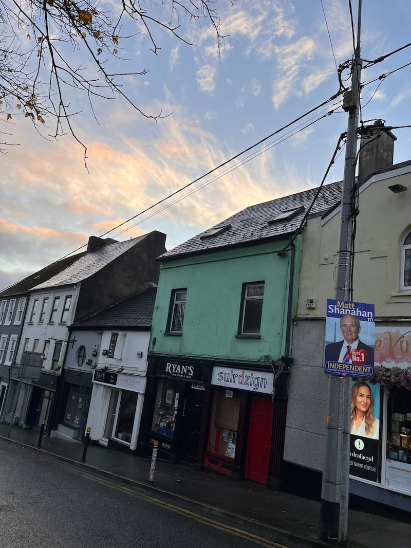 The calm before the battle for the final seat in Waterford. Will it be city boy Matt Shanahan or county boy Conor McGuinness? Time will tell. 