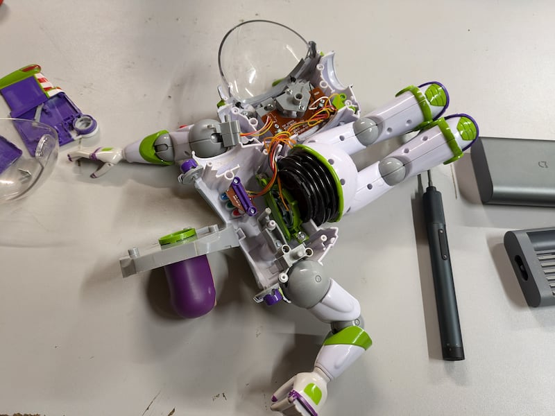 Buzz Lightyear gets the Repair Cafe treatment