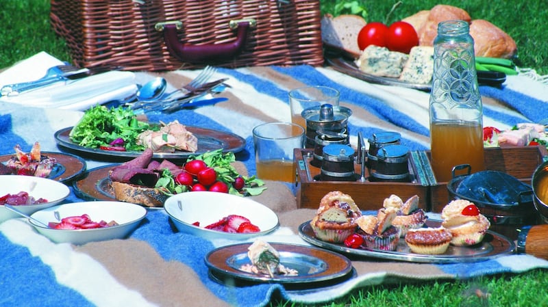 Turning a few meals out into picnics can help you save a few bob.