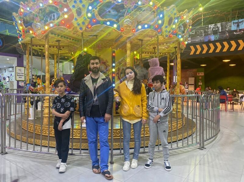 Khatira Samim's family in Islamabad: Her brother Daryoush Samim (13), husband Miragha Salimi, daughter Parnian Salimi (12) and son Mehrnoosh Salimi (9)