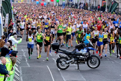 Almost 20,000 tackle Dublin marathon and avoid a motorbike