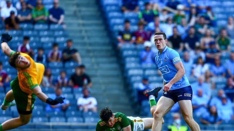 Brian Fenton is without doubt the best there is as a midfielder and just running the game. Photograph: Ken Sutton/Inpho