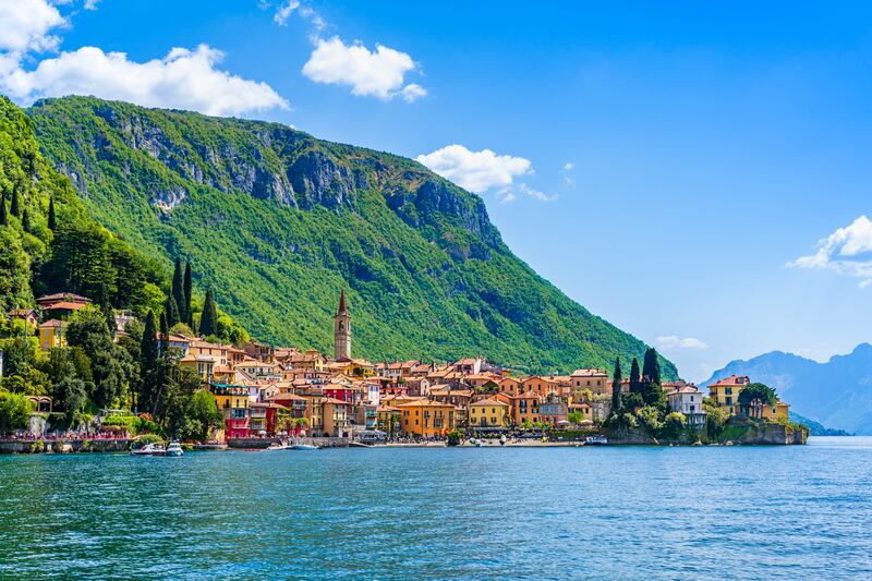 Varena, Lake Como