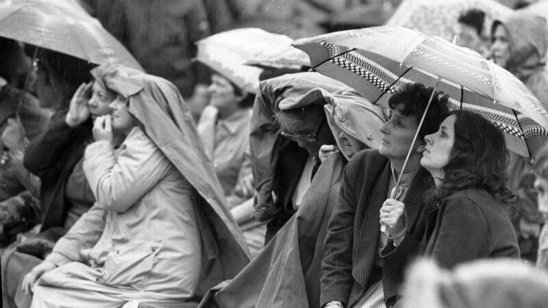 Crowds at the moving statue at Ballinspittle, Co Cork in 1985. File photograph: Jack McManus/The Irish Times