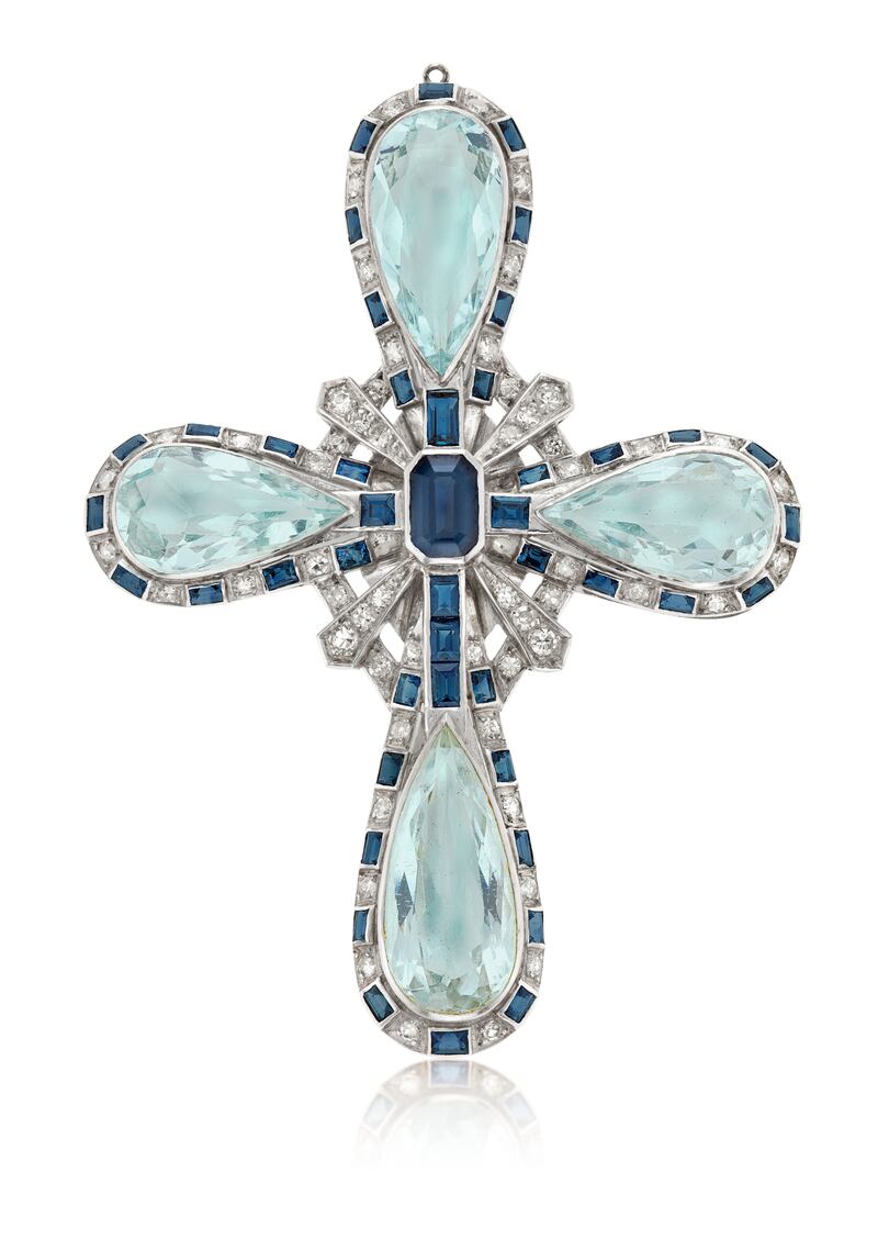 Aquamarine and diamond pendant