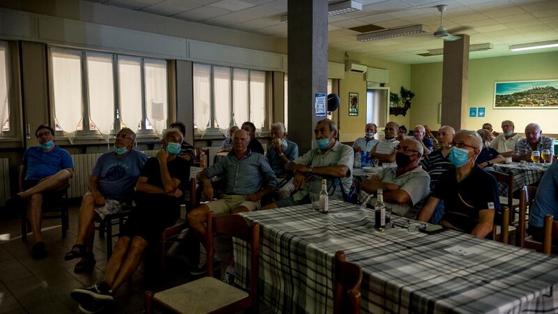 Atalanta fans watch the last league match. Photo: Alessandro Rota/The New York Times