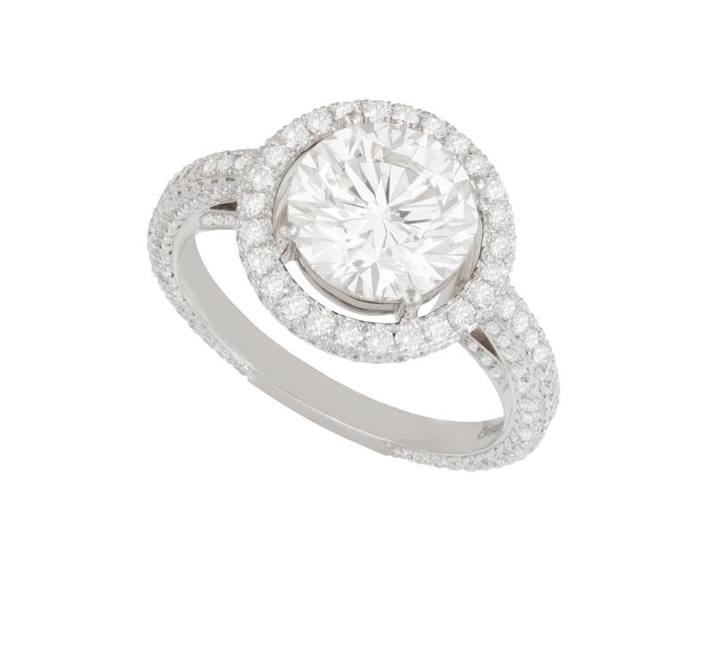 A diamond ring with a 2.09 centre stone by Graff (€15,000-€25,000)