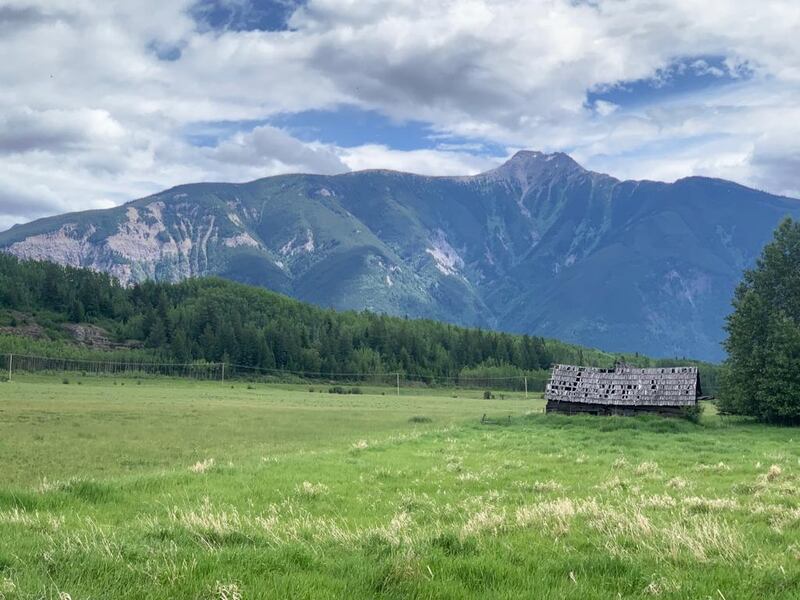 Tip2Top in Canada: The 'Little House on the Prairie' styled dwelling