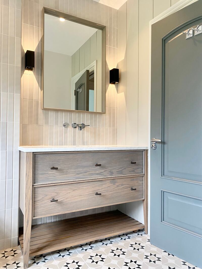 Brown oak vanity unit. Photograph: Geri Designs