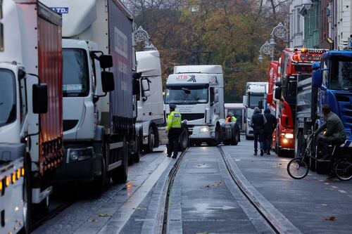 ‘I’ve never seen diesel prices this high’ - Dublin traffic disrupted by trucker protest