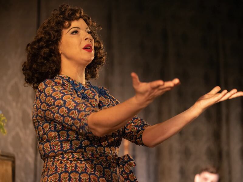 Camille O'Sullivan as Édith Piaf.