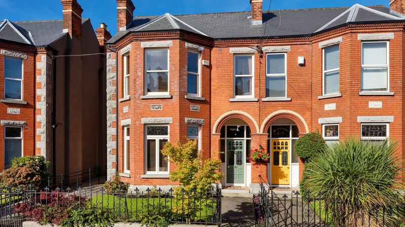 6 Iona Drive went up for sale seeking €925,000 in October 2016, sold the following April for €1.052m