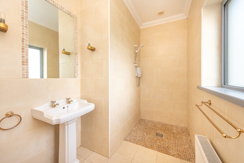 En suite bathroom