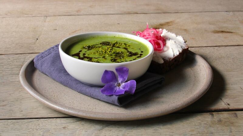 Asparagus and watercress soup, with toasted seeds