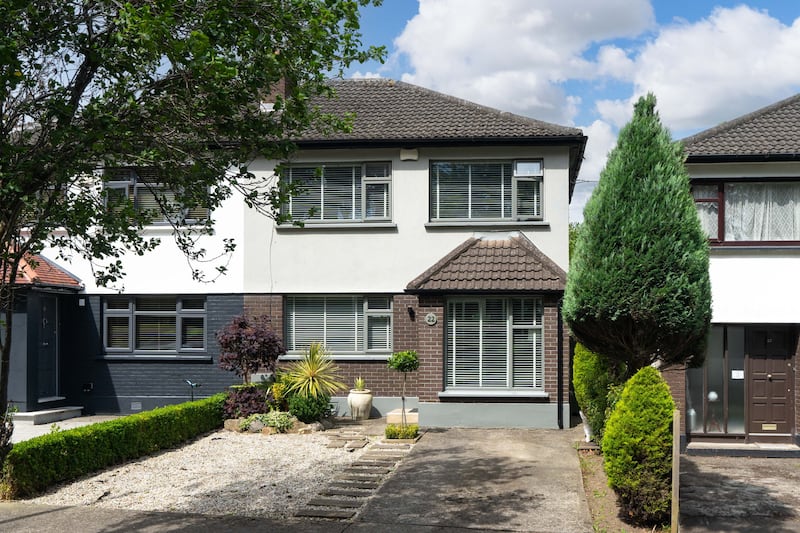 22 Rossmore Crescent, Templeogue, Dublin 6W