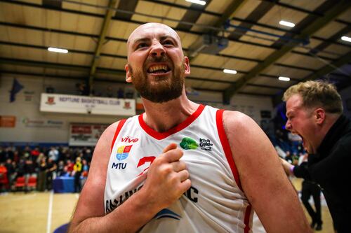 Keelan Cairns scores buzzer-beating jump shot to lead Ballincollig into National Cup final
