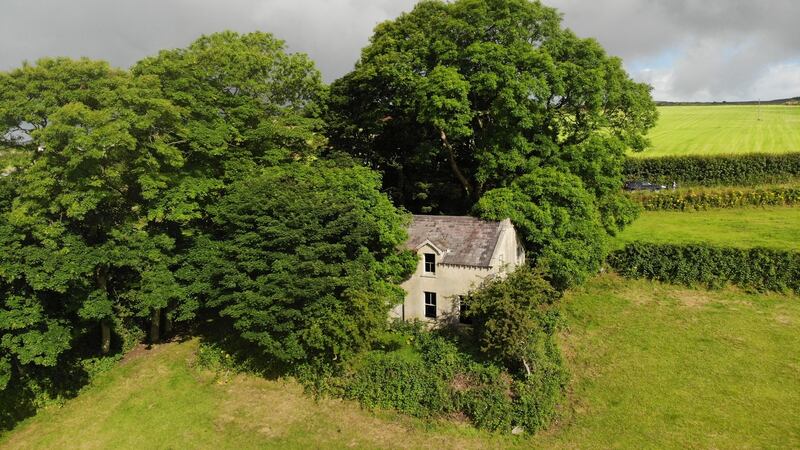 Although in  need of restoration, the interiors of this Donegal home are incredible with old stone walls and the hearth of an original fireplace