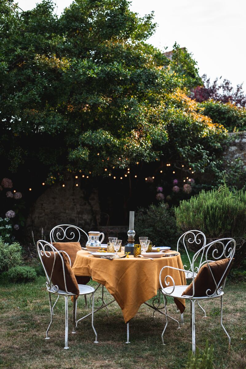 A garden setting in Maison Lescop