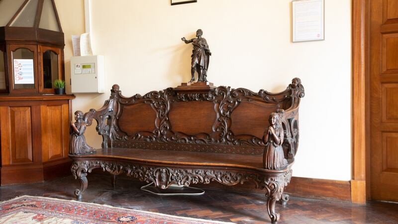 Continental carved-oak bench