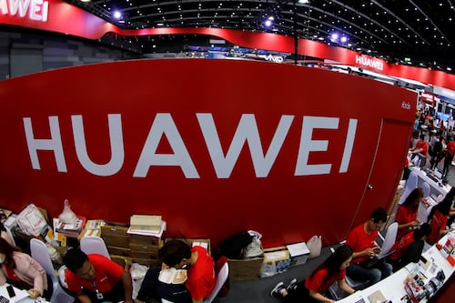 How blacklisting affects the inside of a Huawei smartphone