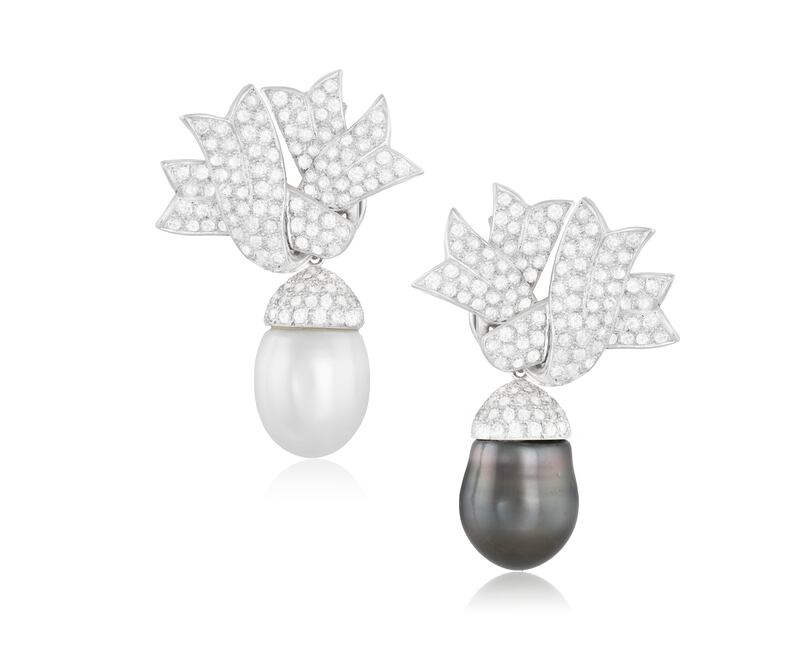 Pearl and diamond ear clips €5,000-€7,000