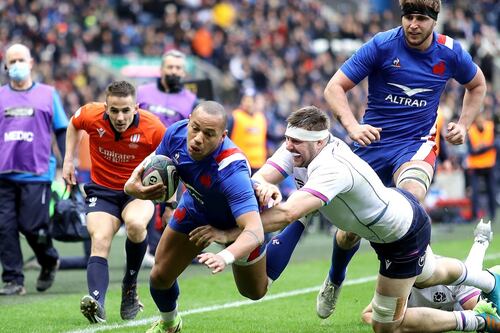 Classy France stay on course for Grand Slam with six-try win over Scotland