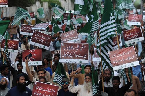 Protests against rising energy prices rock Pakistan amid political and economic turmoil