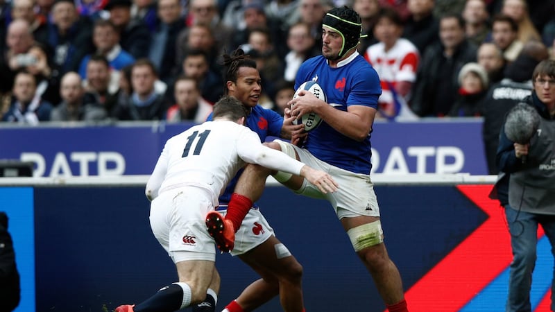 Grégory Alldritt on the charge against England in Paris.  He is not the most powerful eight in the world, but he regularly finds a weak shoulder or gaps to make additional yards.   