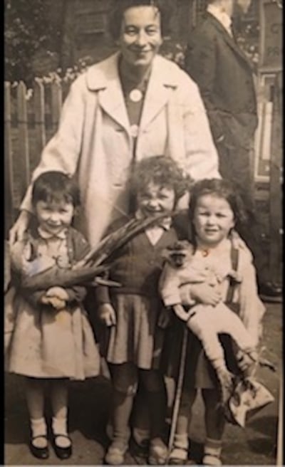 Frances Kelly (right, aged about six) with her mother 