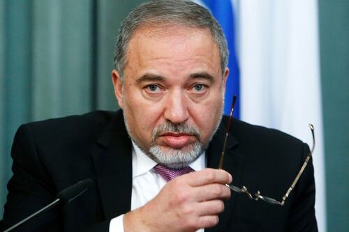 Avigdor Lieberman seeks to bypass Mahmoud Abbas in Palestinian talks