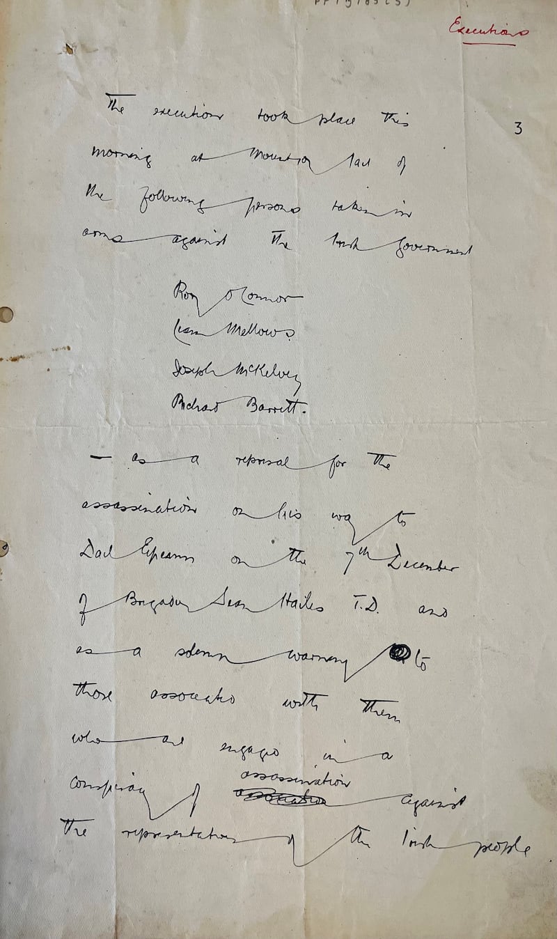 A handwritten note in the Richard Mulcahy collection about the execution of four Republican prisoners during the Civil War.