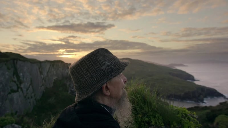 Peter Cornish in the documentary Chasing the Light