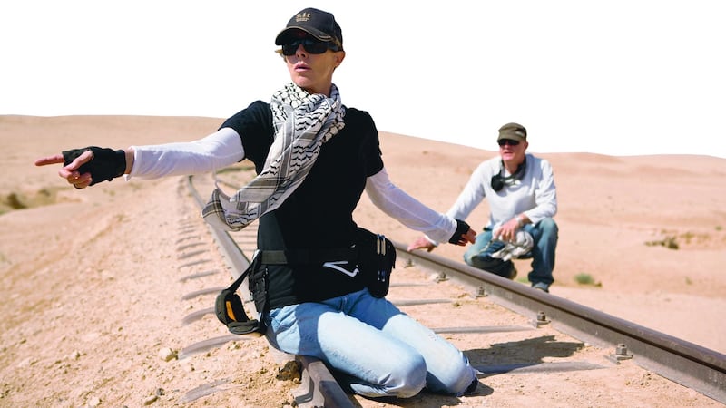 Kathryn Bigelow on the set of The Hurt Locker (2008)