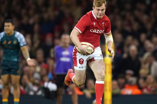 A win for Wales over Australia but it was all about the cards