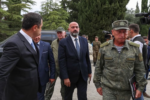 Nagorno-Karabakh: ceasefire holds as truce talks begin