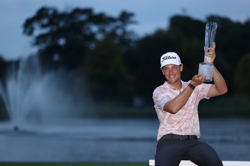 2023 Horizon Irish Open, The K Club, Kildare 10/9/2023
Sweden’s Vincent Norrman celebrates victory with the trophy
Mandatory Credit ©INPHO/Ben Brady