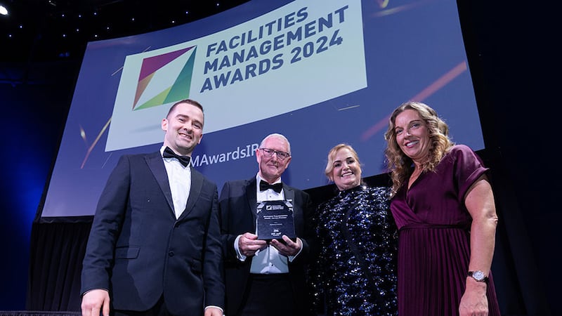 Jim Perry, national key accounts manager Ireland of EWL Electric , presents the workspace transformation award – service provider award to Andrew Daly, Aleksandra Krakowiak and Mary Harte, Apleona Ireland