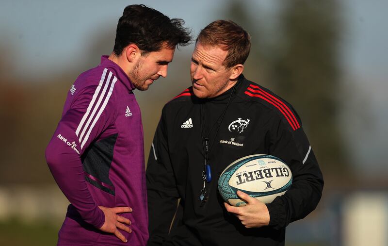 Munster Rugby Squad Training, UL, Limerick 21/12/2022
Joey Carbery and attack coach Mike Prendergast
Mandatory Credit ©INPHO/Ryan Byrne