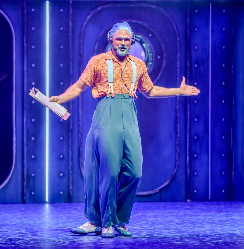 Gareth Gates playing Squidward Tentacles in The SpongeBob Musical. 