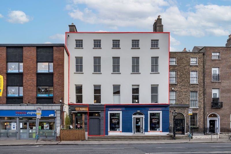 Over-the-shop apartment building at 17A Lower Baggot Street