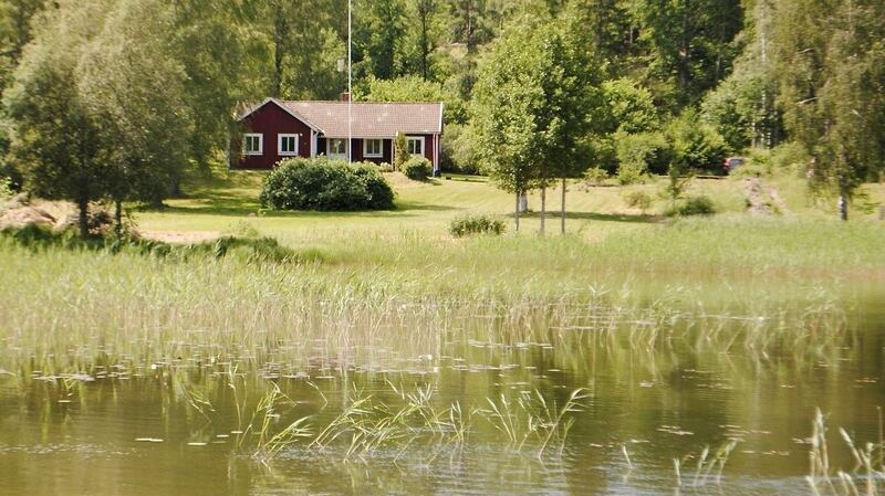 This Swedish cabin has frontage onto Lake Animmen.