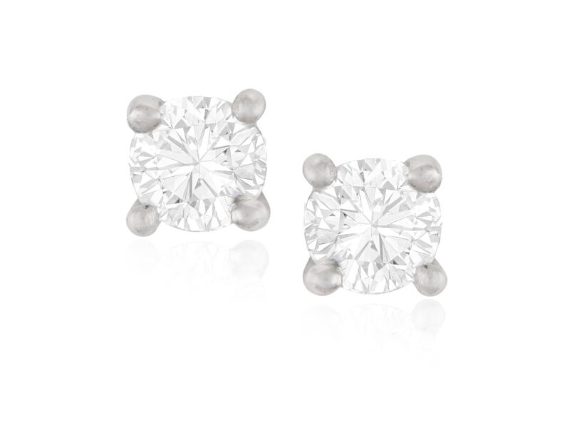 Diamond ear studs by Tiffany & Co, estimated at €500-€700