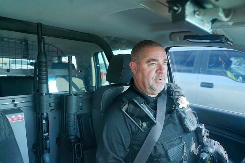 Constable Scott Blake travelling to an eviction in Phoenix, Arizona. Photograph: Enda O'Dowd