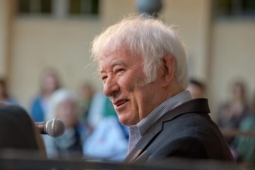 Otherworldly hush descends for Seamus Heaney’s readings in Paris