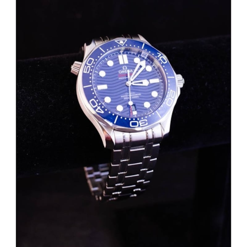 Omega Seamaster Diver watch with papers from 2021 (€3,800-€4,500), RJ Keighery